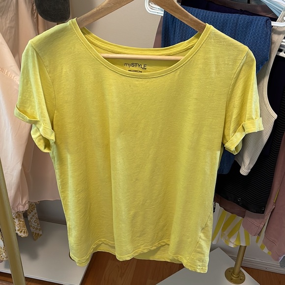 Yellow t shirt - Picture 4 of 4